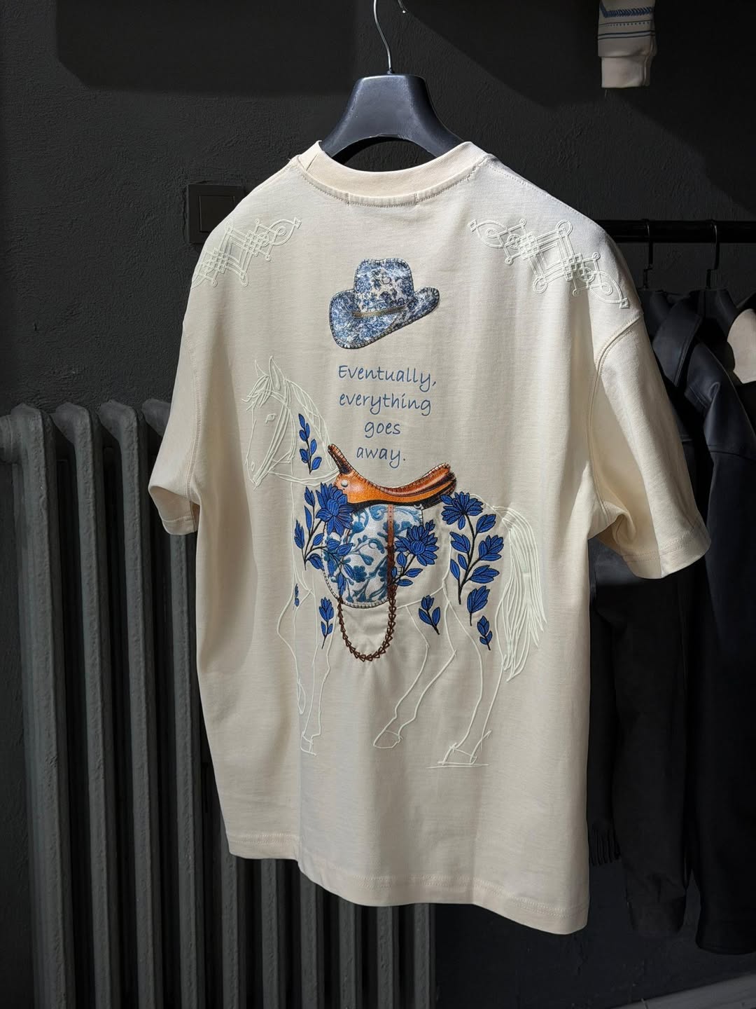 Tshirt Hors Oversized Blanc